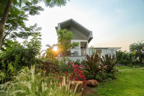 Par-x Zen 2 Bhk Lake Touch Garden Villa (?hard�)