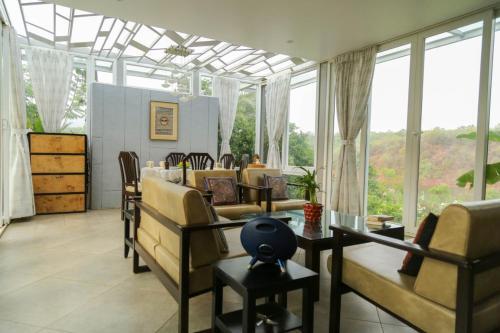 Par-x Zen 2 Bhk Lake Touch Garden Villa (?hard�)