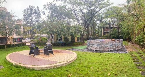 Luxury Ashhville 4 Bhk Pool+lawn Villa