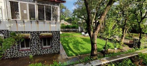 Luxury Ashhville 4 Bhk Pool+lawn Villa