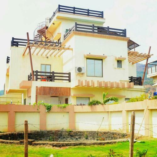 Glory Villa With Swimming Pool On Terrace 4bhk