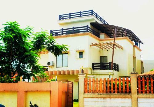 Glory Villa With Swimming Pool On Terrace 4bhk