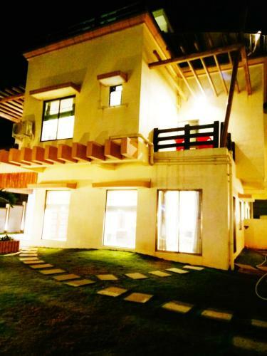 Glory Villa With Swimming Pool On Terrace 4bhk