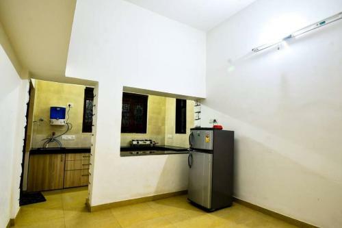 Unique Villa - Spacious And Plus-size 4 Bedroom Villa With Pool