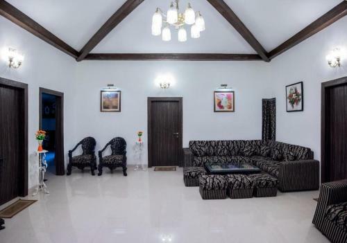 Clouds 3bhk Luxury Villa Lonavala