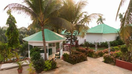 Hotel Tropical Valley Resort