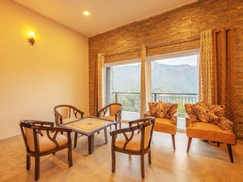 Captains Paradise At Mukteshwar Hill Station