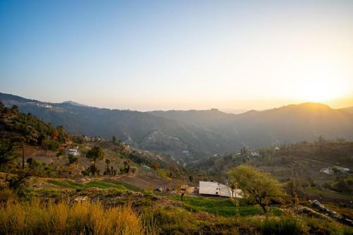 The Wayfarers Cottage, 3bhk With Breathtaking Mountain View