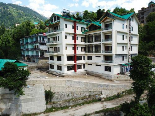 Hotel Ashapuri Residency Manali