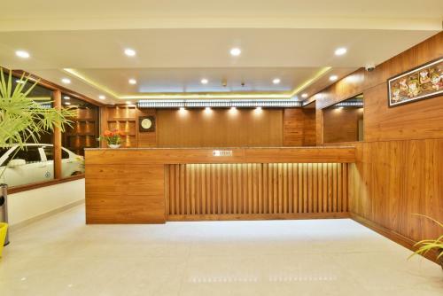 Hotel Ashapuri Residency Manali