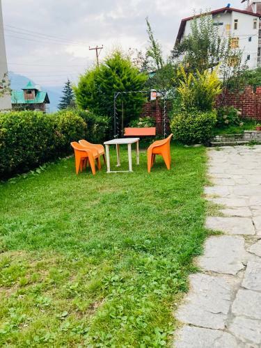 Hotel Nirwana Retreat A Luxury Cottage
