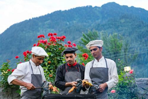 Zostel Homes Burwa (manali)