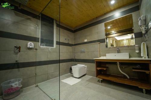 Hotel Abhilashi Residency & Spa - Centrally Heated & Air Cooled
