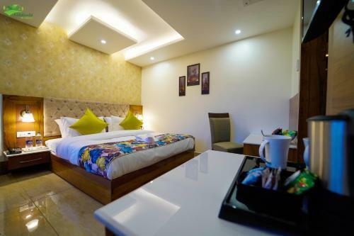 Hotel Abhilashi Residency & Spa - Centrally Heated & Air Cooled