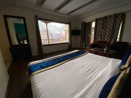 Beyond Stay Hotel Manali Queen