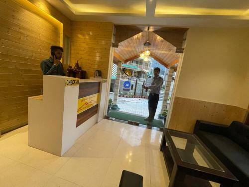 Hotel Aarti Villa Manali