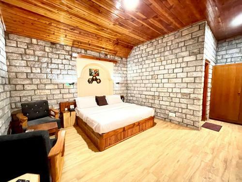 Eko Stay - Mountain Majesty Villa