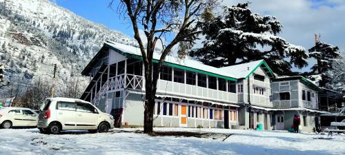 Hotel 90z Kidz - The Heritage Anglers Bungalow