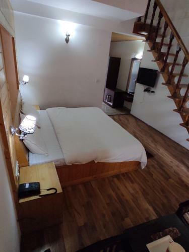 Hotel Grand Welcome Manali