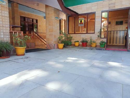 Guruchhaya Hotel And Cottages