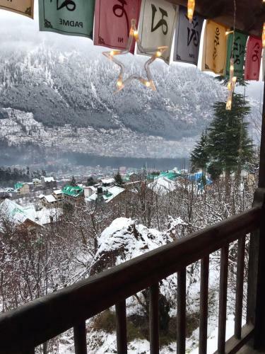 Udaksh House Manali
