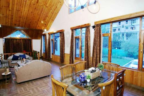 Villa 7bhk Woodstock Cottage Bonfire Chef Balcony