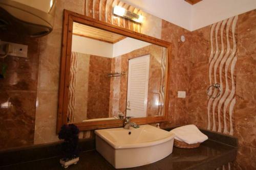 Villa 7bhk Woodstock Cottage Bonfire Chef Balcony