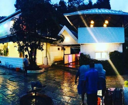 Hostal Dazzling Villa