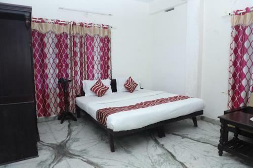 Hotel Greeshmam Holiday Inn