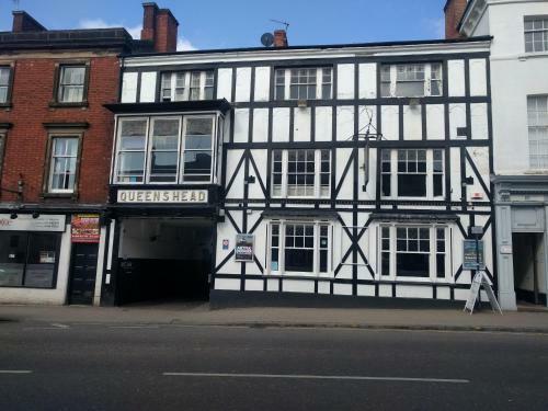 Hostal The Queens Head Hotel