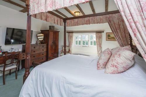 Chequers Hotel