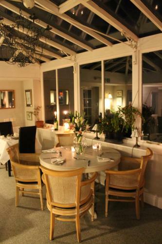 Chequers Hotel
