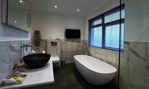 Watersmeet Hotel