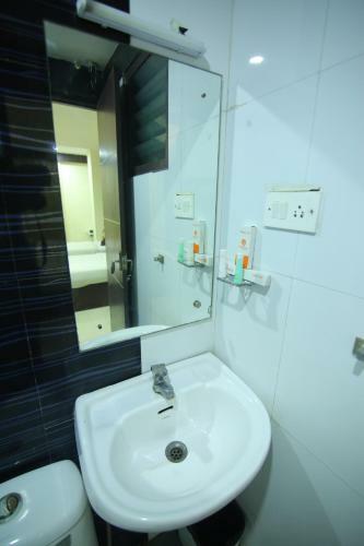 Hotel White Mount
