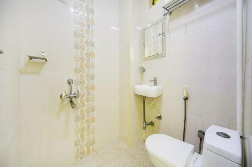 Hostal Oyo Home 75669 Akash Inn