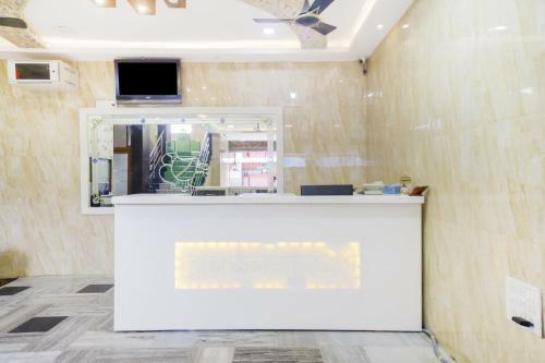 Hostal Oyo Home 75669 Akash Inn