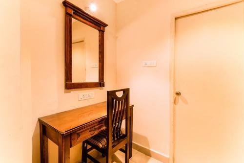 Fabhotel Blossoms Service Apartment