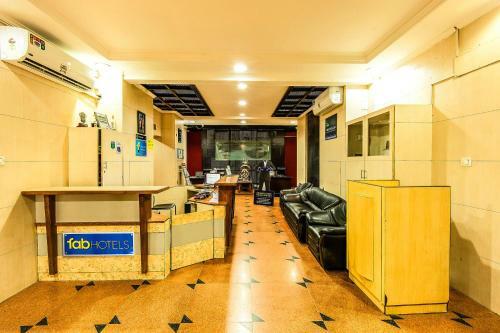 Fabhotel Blossoms Service Apartment