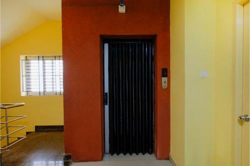 Fabhotel Green Tree Residency