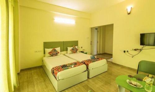 Fabhotel Green Tree Homestay