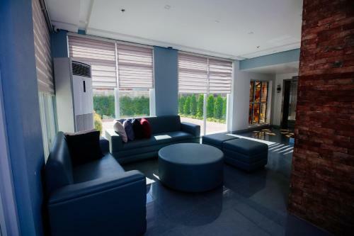 Hotel Belltower Csheli Suites