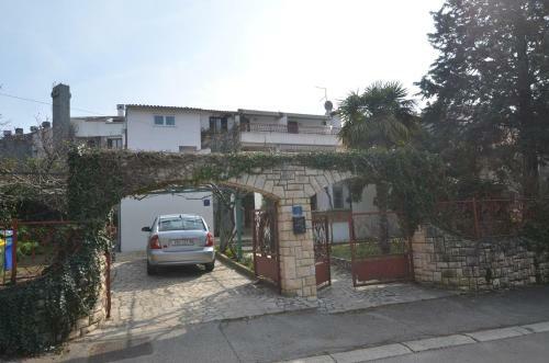Hostal Brigita Apartments