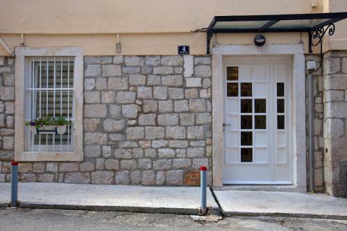 Apartment Rosulica