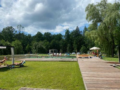 Apartament Nieznany B�r