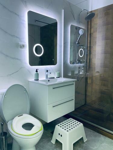 Damar Family Apartment