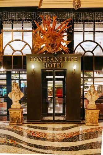 R�nesans L?fe Hotel