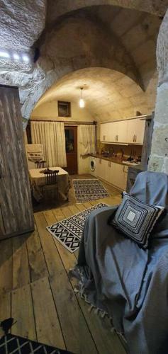 Villa Deep Cave House