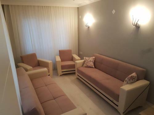 Heaven Golden Apartment