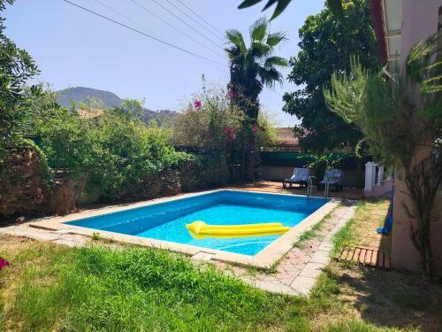 Villa With Private Pool&garden&garage