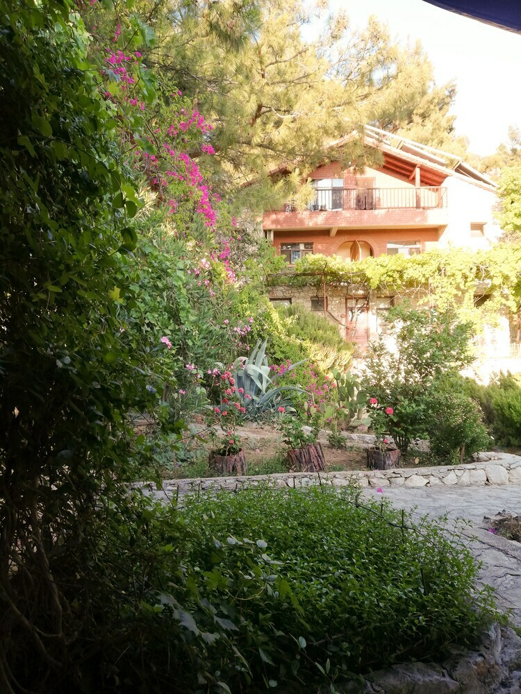 Faralia Hotel